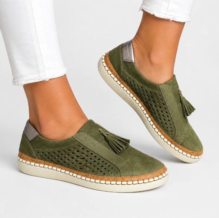 Emma Women's orthopedic slip-on shoe with perforated upper and tassel detail