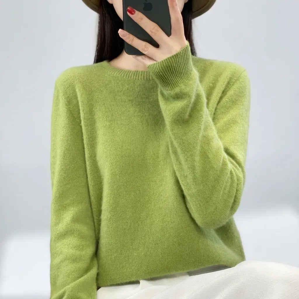 Women's cashmere crewneck pullover sweater — model wearing relaxed knit cashmere pullover
