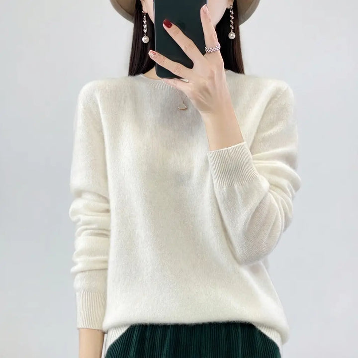 Women's cashmere pullover — cashmere crewneck knit sweater model view